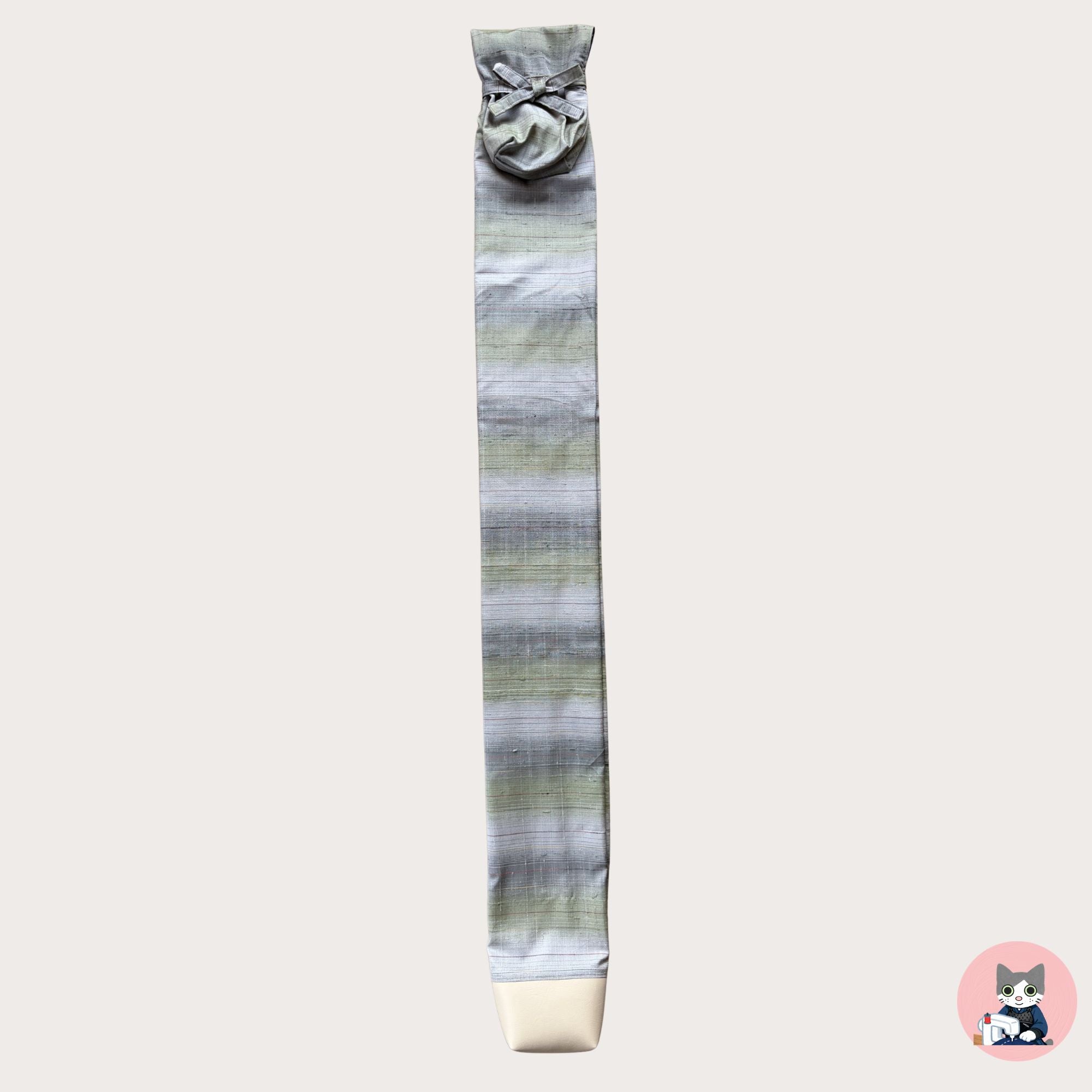 Gray-Green Stripe Pattern