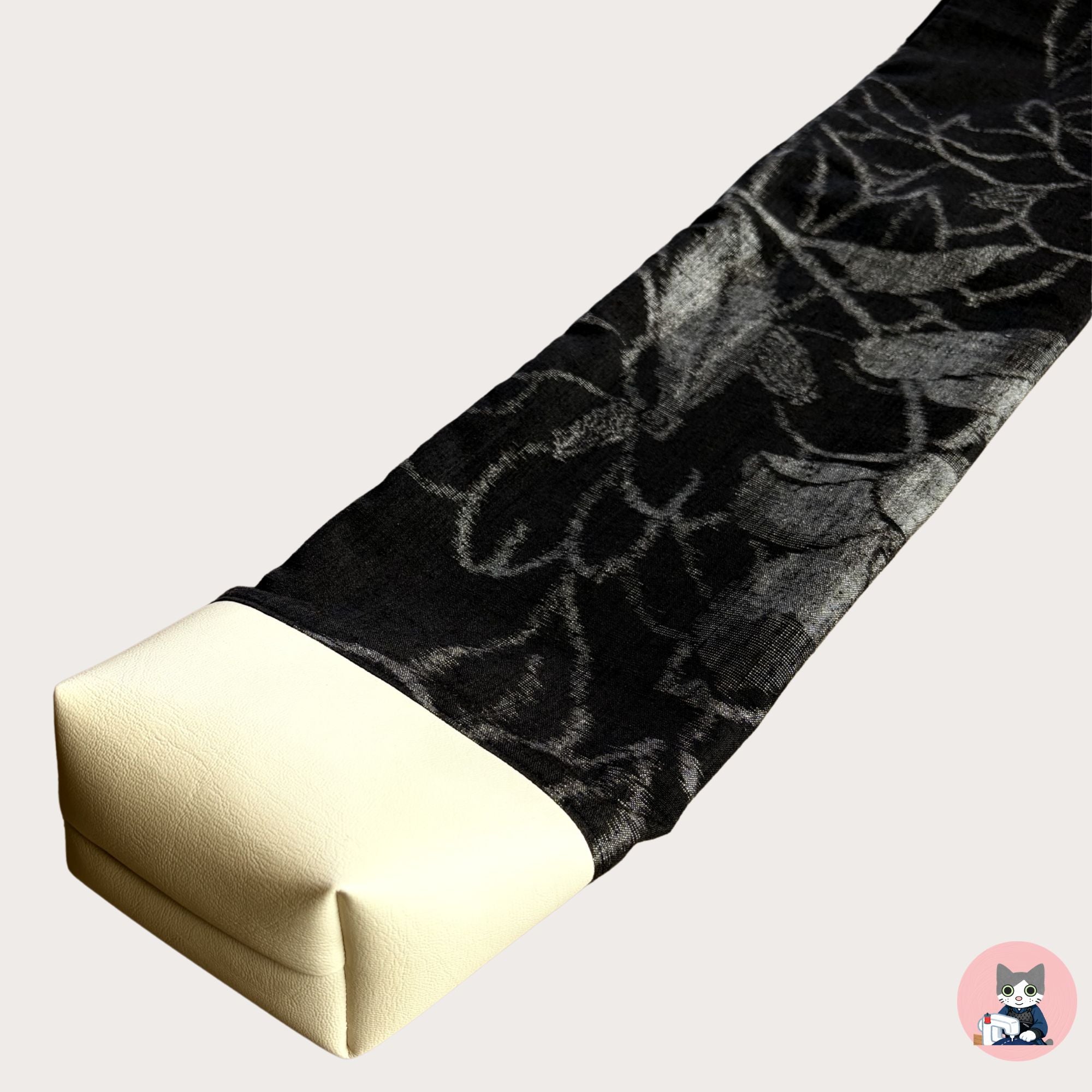 【Certified Tsumugi】Camellia ( Black)- Mud-Dyed Oku-Noto Tsumugi