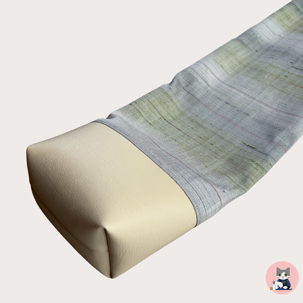 Gray-Green Stripe Pattern