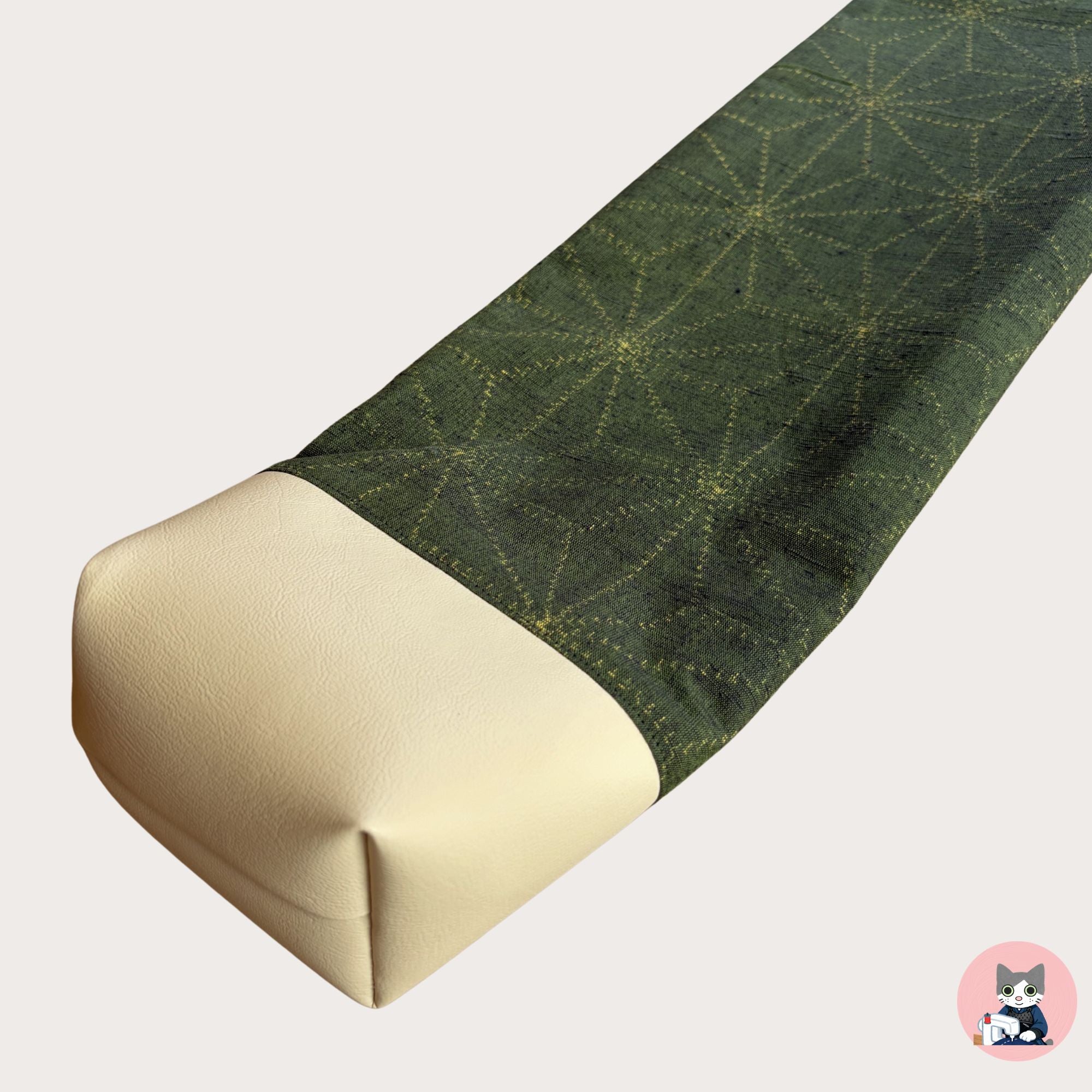 Green Hemp-Leaf Pattern